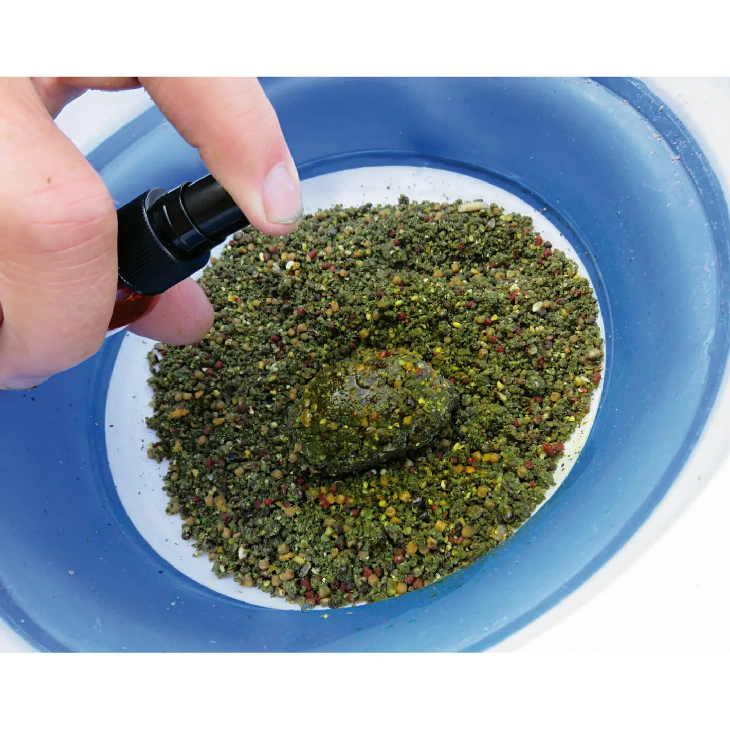 Behr Angellockstoffe & Boilie-Flavours<Friedfisch Aromen Spray (Strawberry Krill)